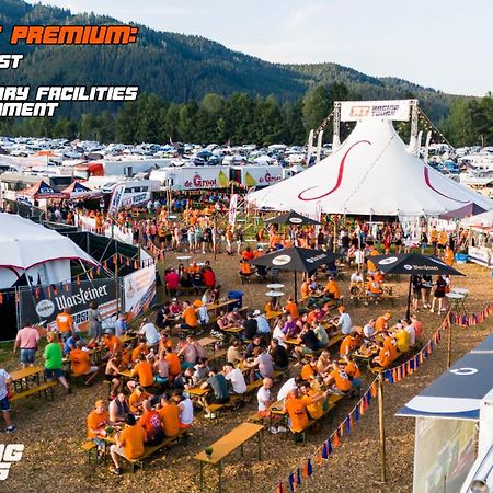 Готель Racingtours Racecamp - Spielberg Spielberg Bei Knittelfeld Номер фото